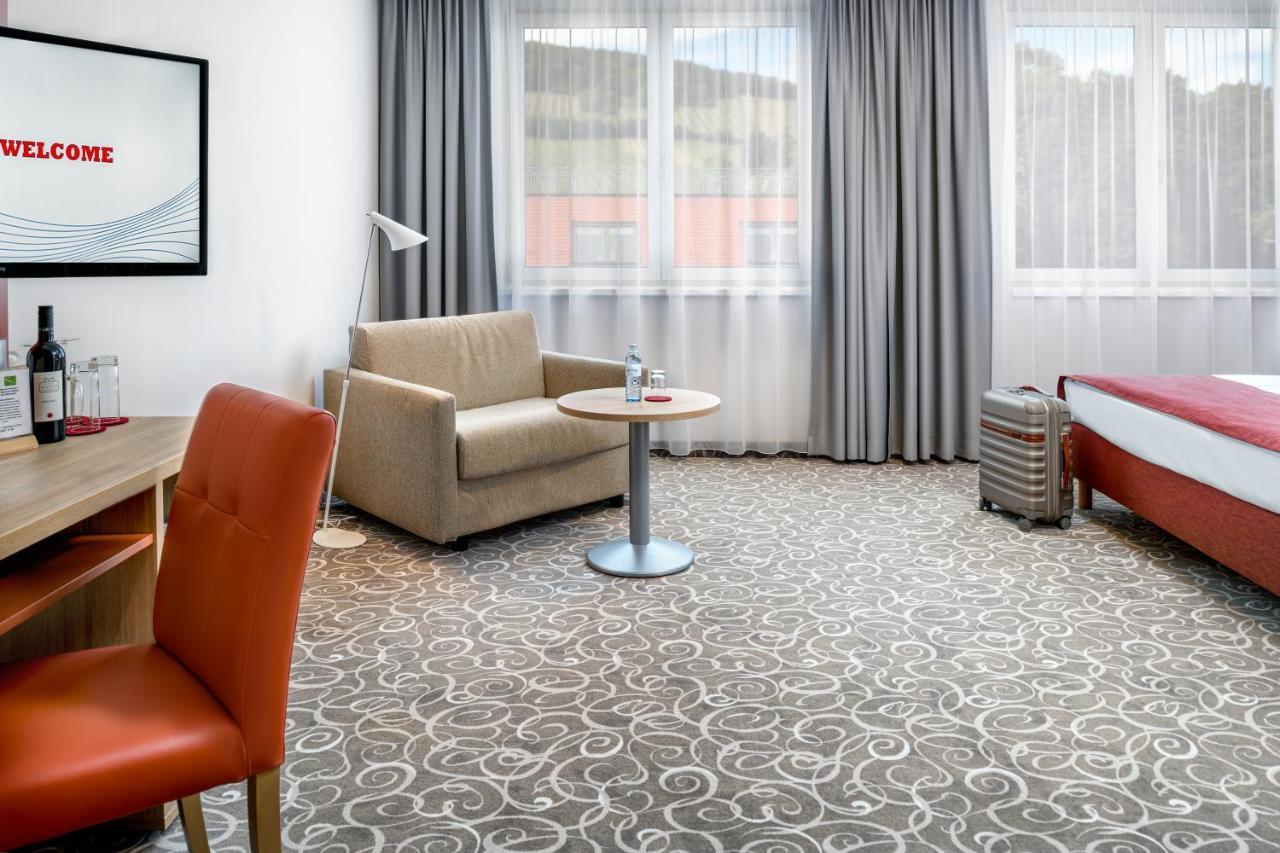 Schild Hotel 4*