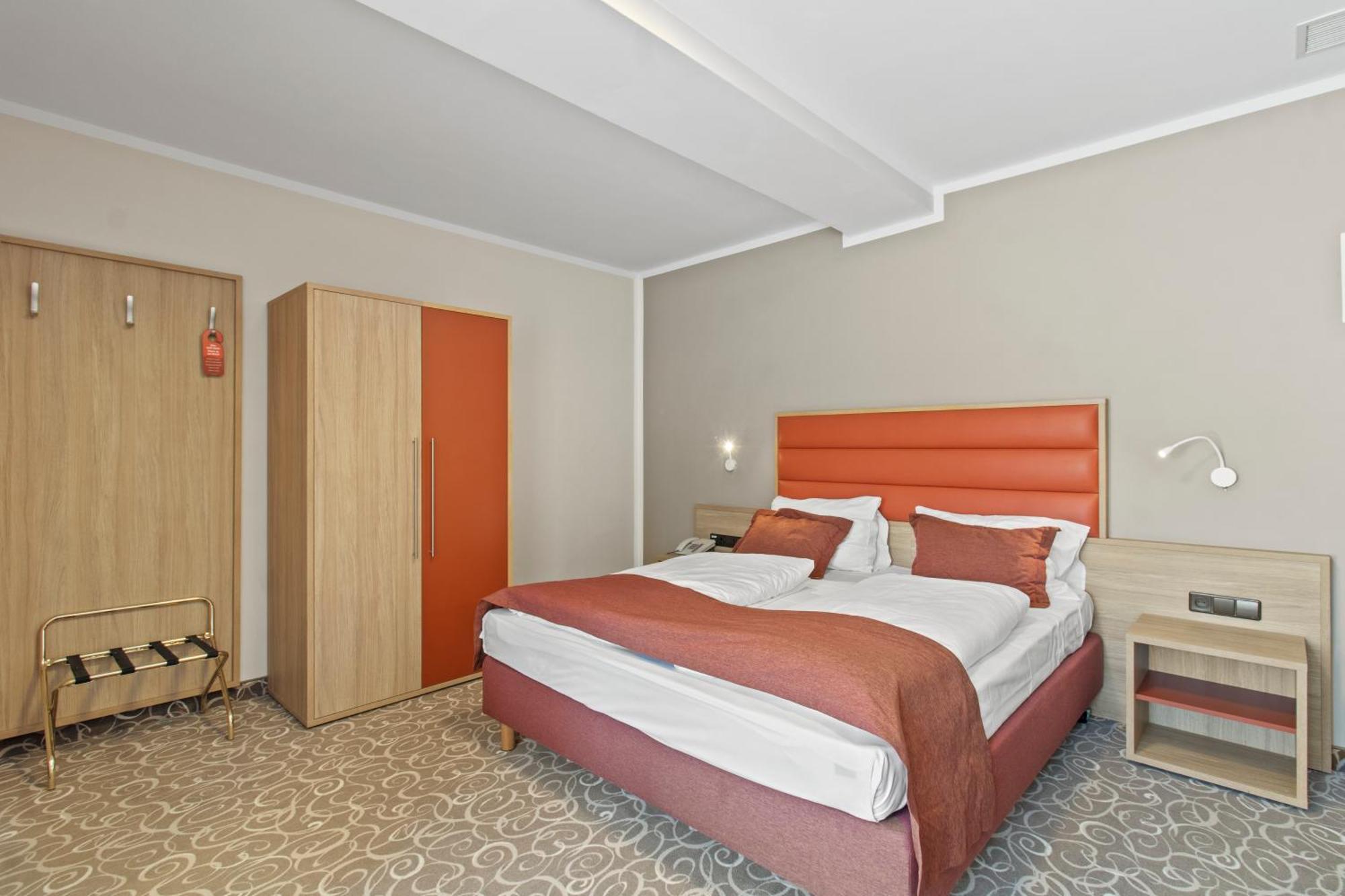 Hotel Schild 4*